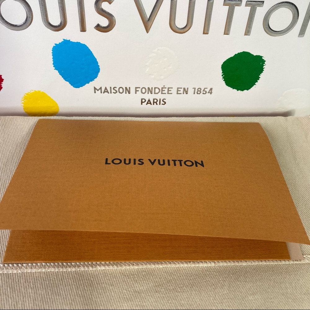 Louis Vuitton Yayoi Kusama - Picture 6 of 8